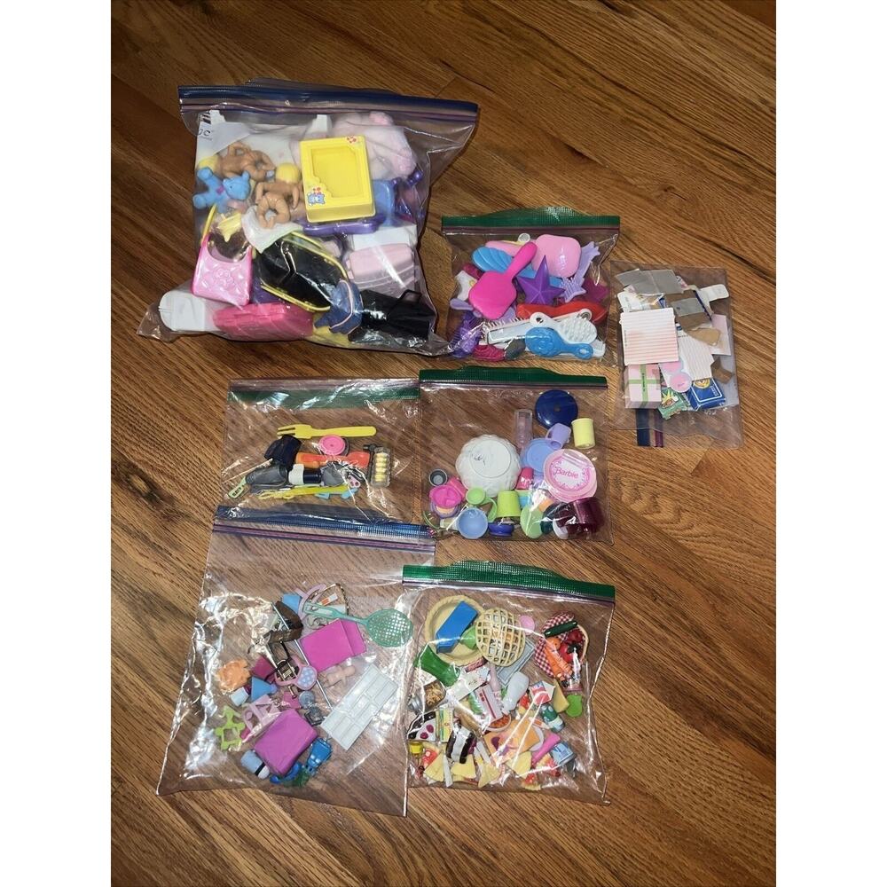 Giant Lot Of Vintage 90’s Y2K Barbie Accessories Furniture Happy Family